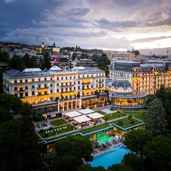 COMPLET – Repas de Noël au Beau-Rivage Palace